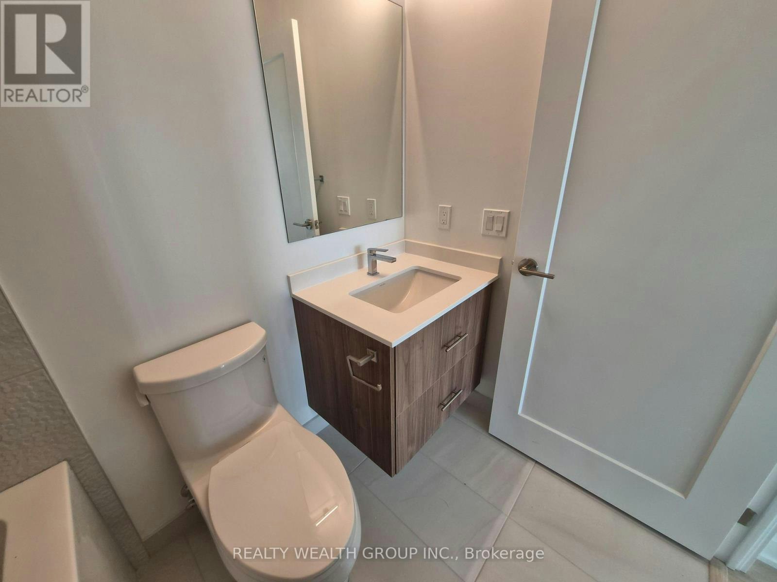 3002-5105 Hurontario Street, Mississauga, ON, L4Z 0C9 - 5