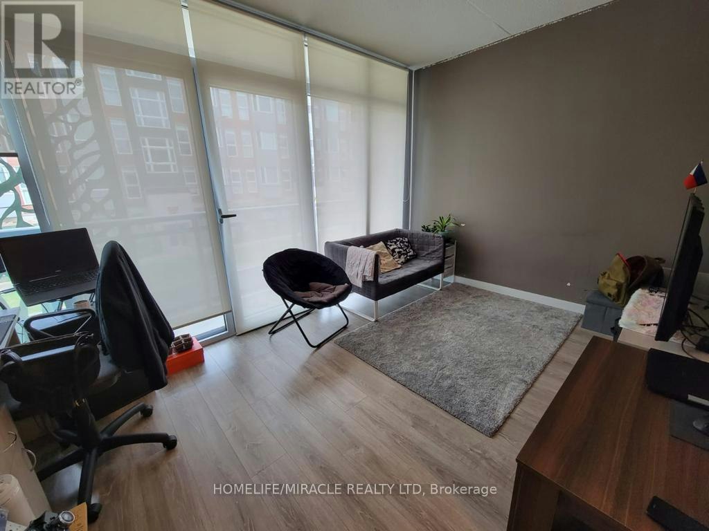 207-250 Albert Street, Waterloo, ON, N2L 0H5 - 4