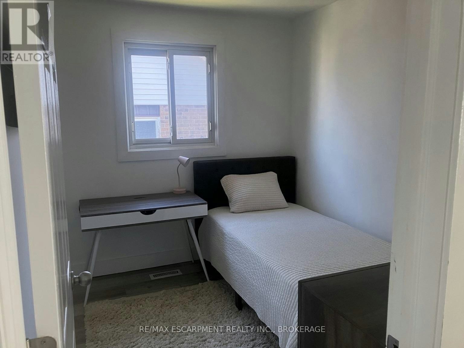 UPPER-17 Mellenby Street, Hamilton, ON, L8J 1E6 - 11