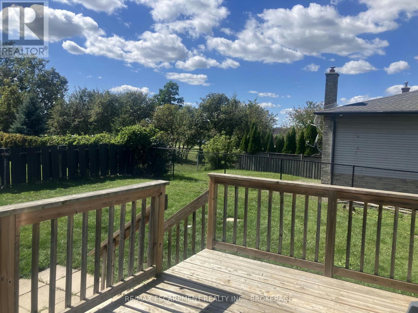 UPPER-17 Mellenby Street, Hamilton, ON, L8J 1E6 - 17