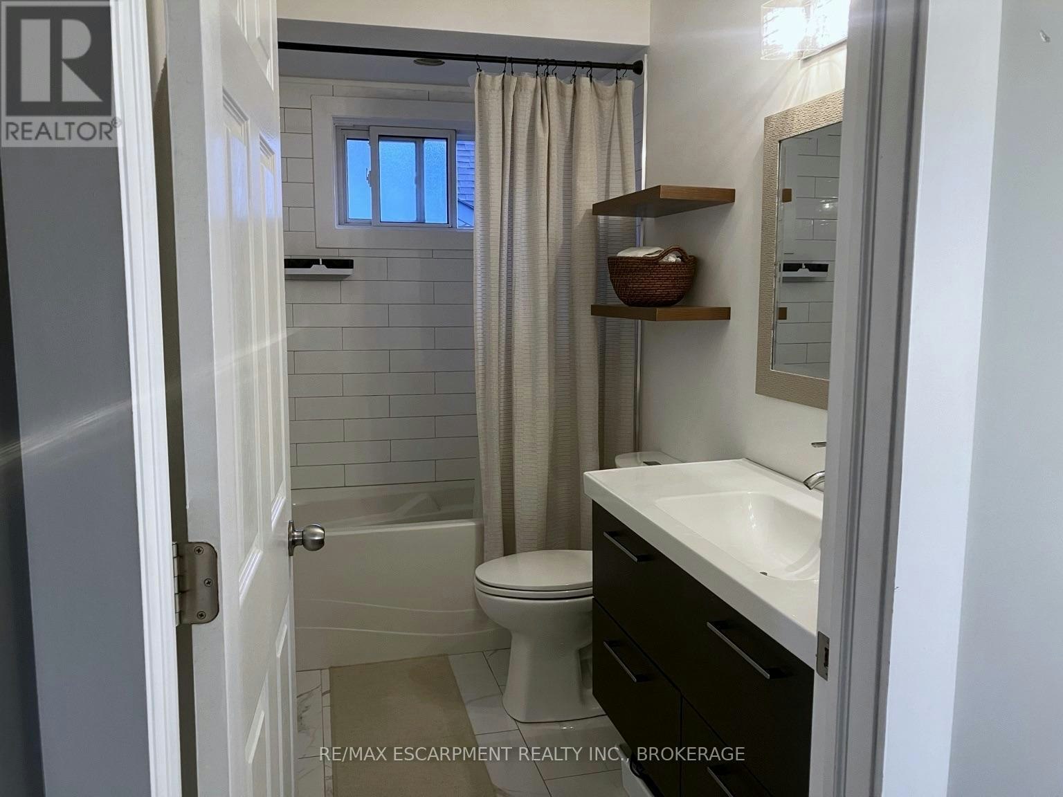 UPPER-17 Mellenby Street, Hamilton, ON, L8J 1E6 - 14