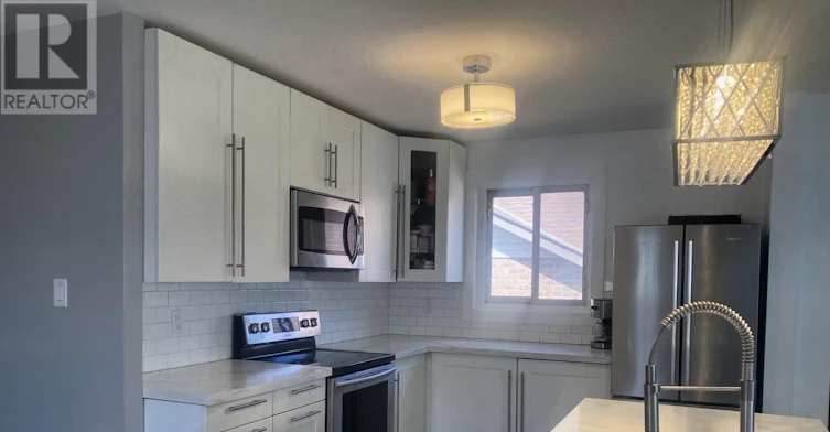 UPPER-17 Mellenby Street, Hamilton, ON, L8J 1E6 - 4