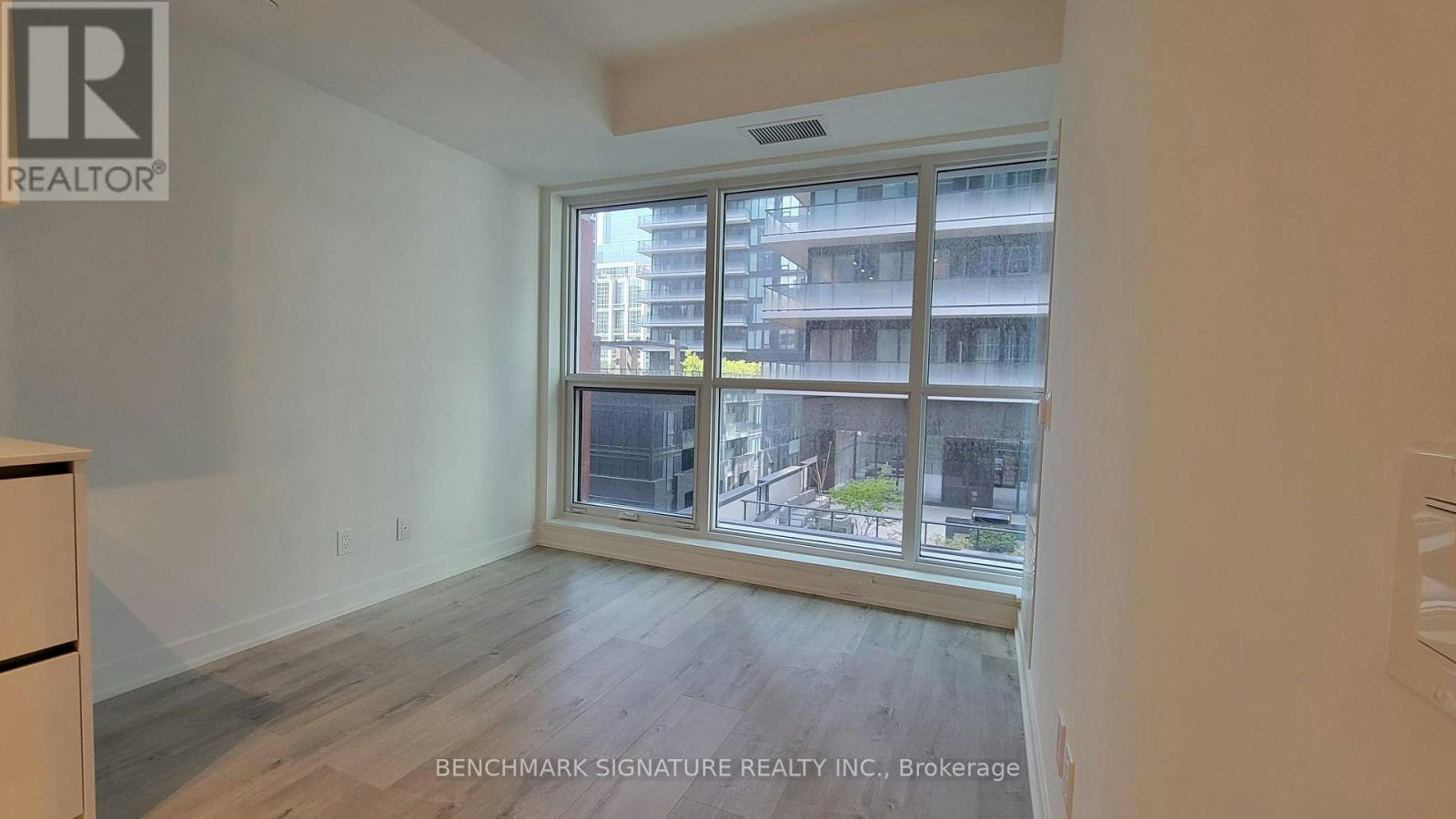804-327 King Street, Toronto, ON, M5V 0W7 - 12