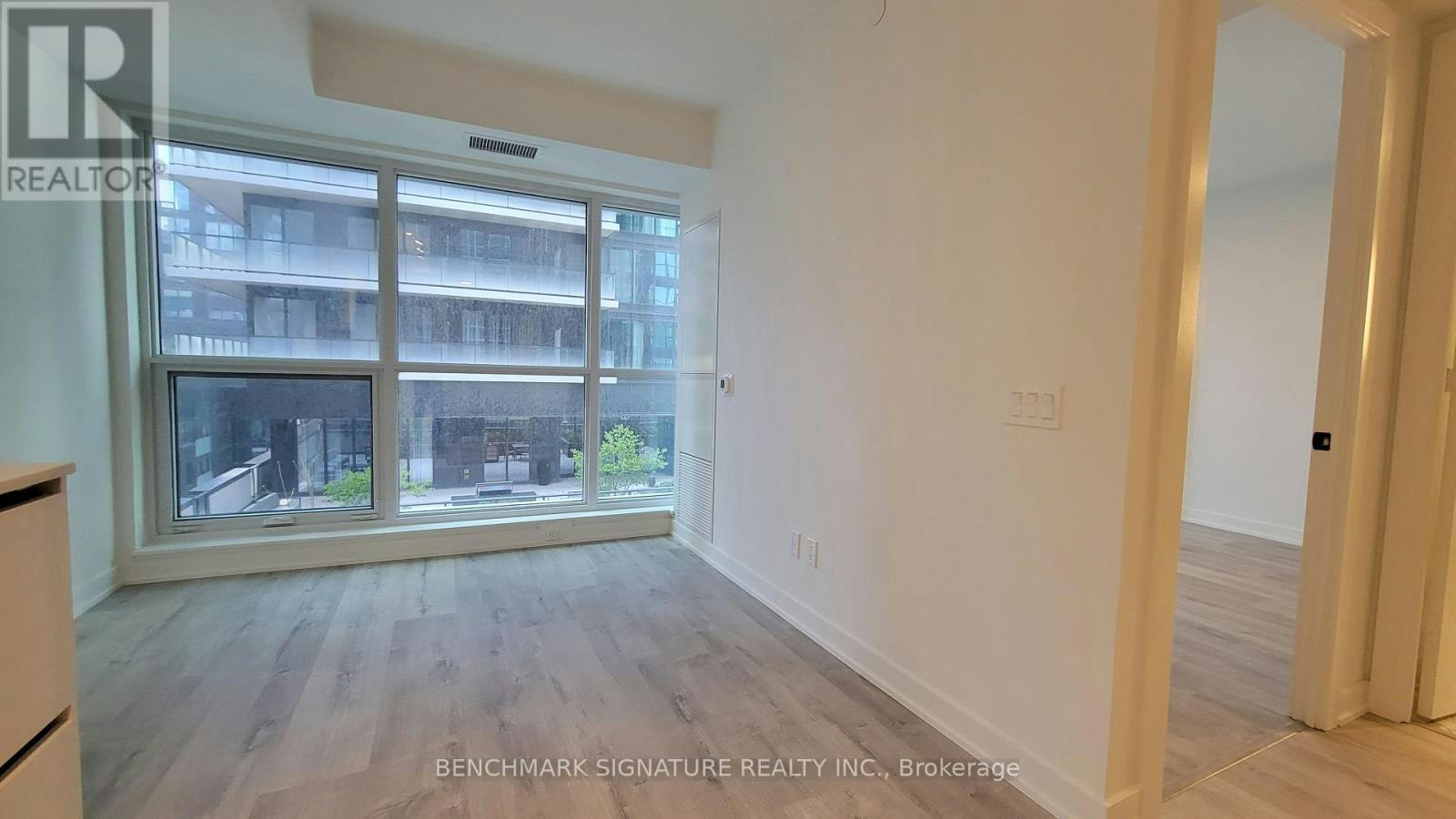 804-327 King Street, Toronto, ON, M5V 0W7 - 11