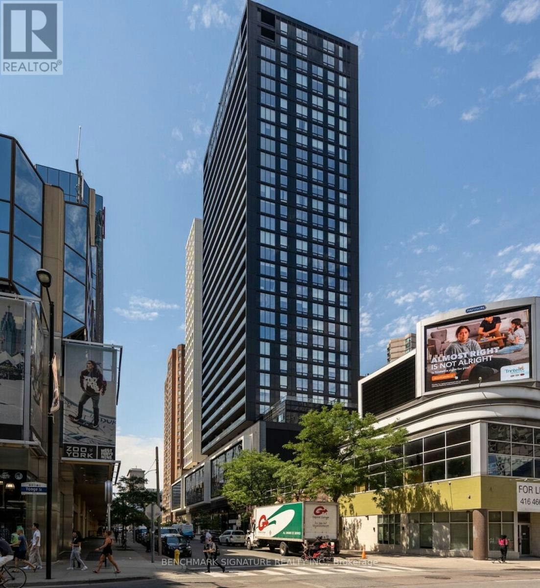 1820-20 Edward Street, Toronto, ON, M5G 1C9