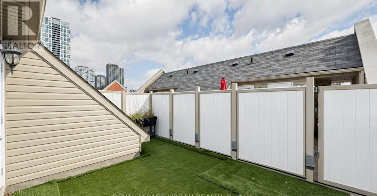 2-76 Munro Street, Toronto, ON, M4M 2S9 - 32