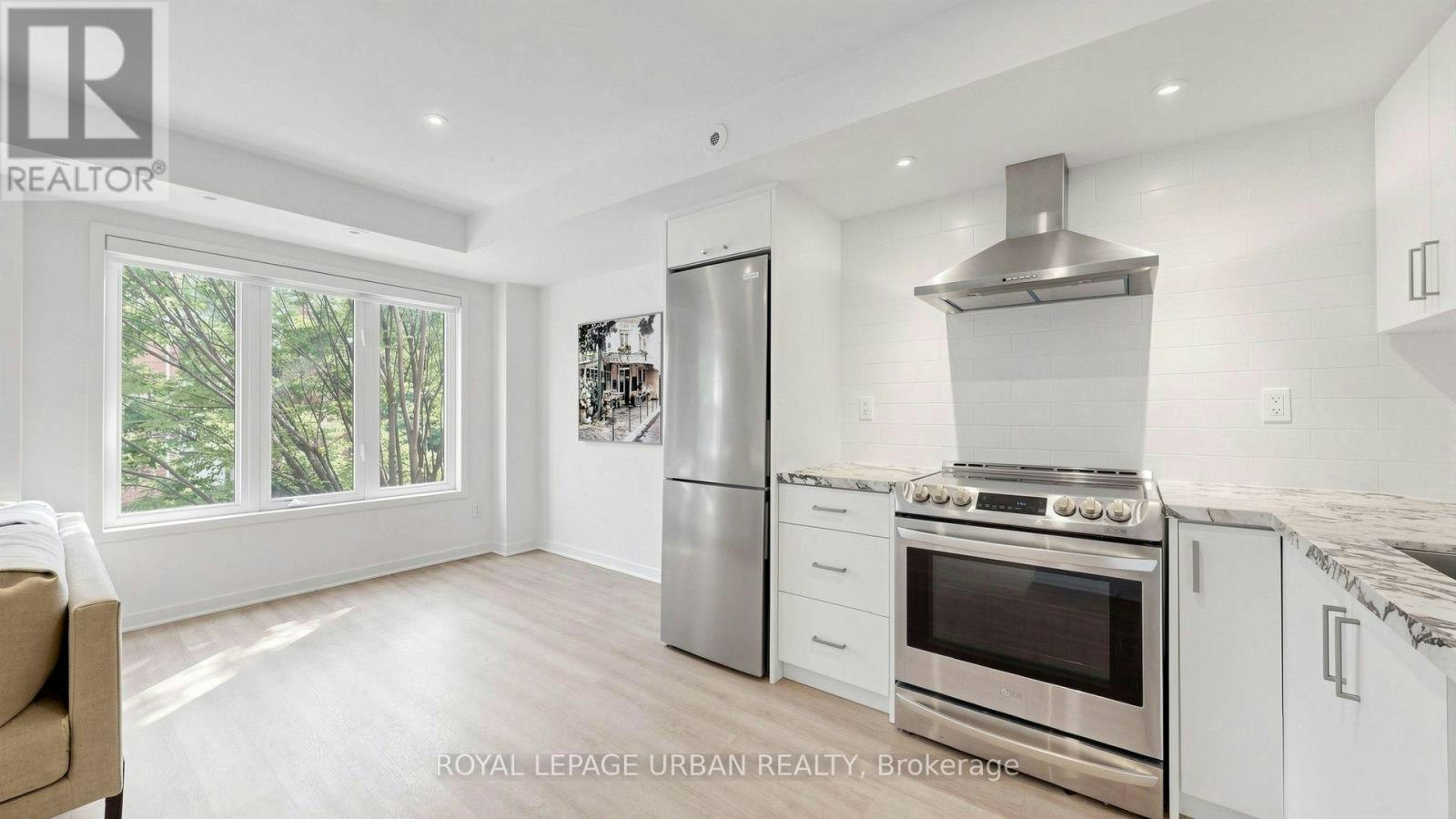 2-76 Munro Street, Toronto, ON, M4M 2S9 - 17