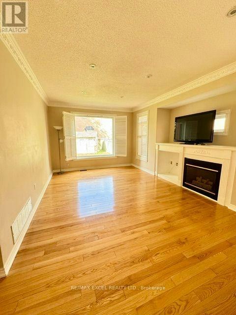 86 Macrill Road, Markham, ON, L6C 1W5 - 6