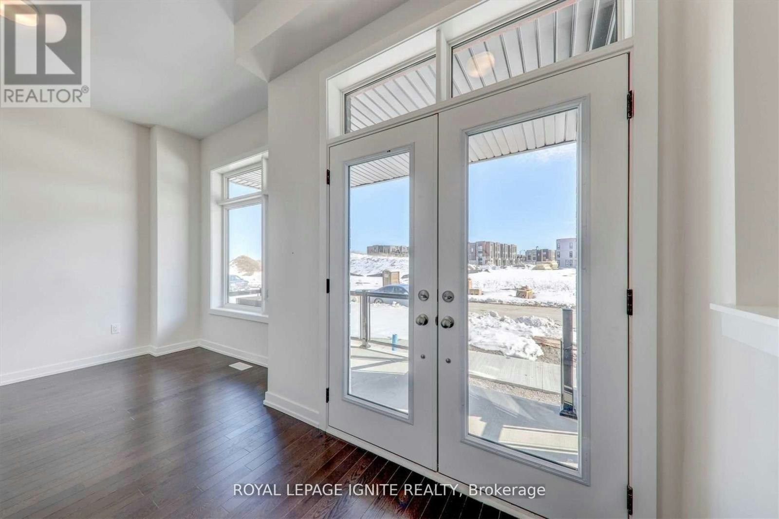 56 Rustle Woods Avenue, Markham, ON, L6B 0V2 5