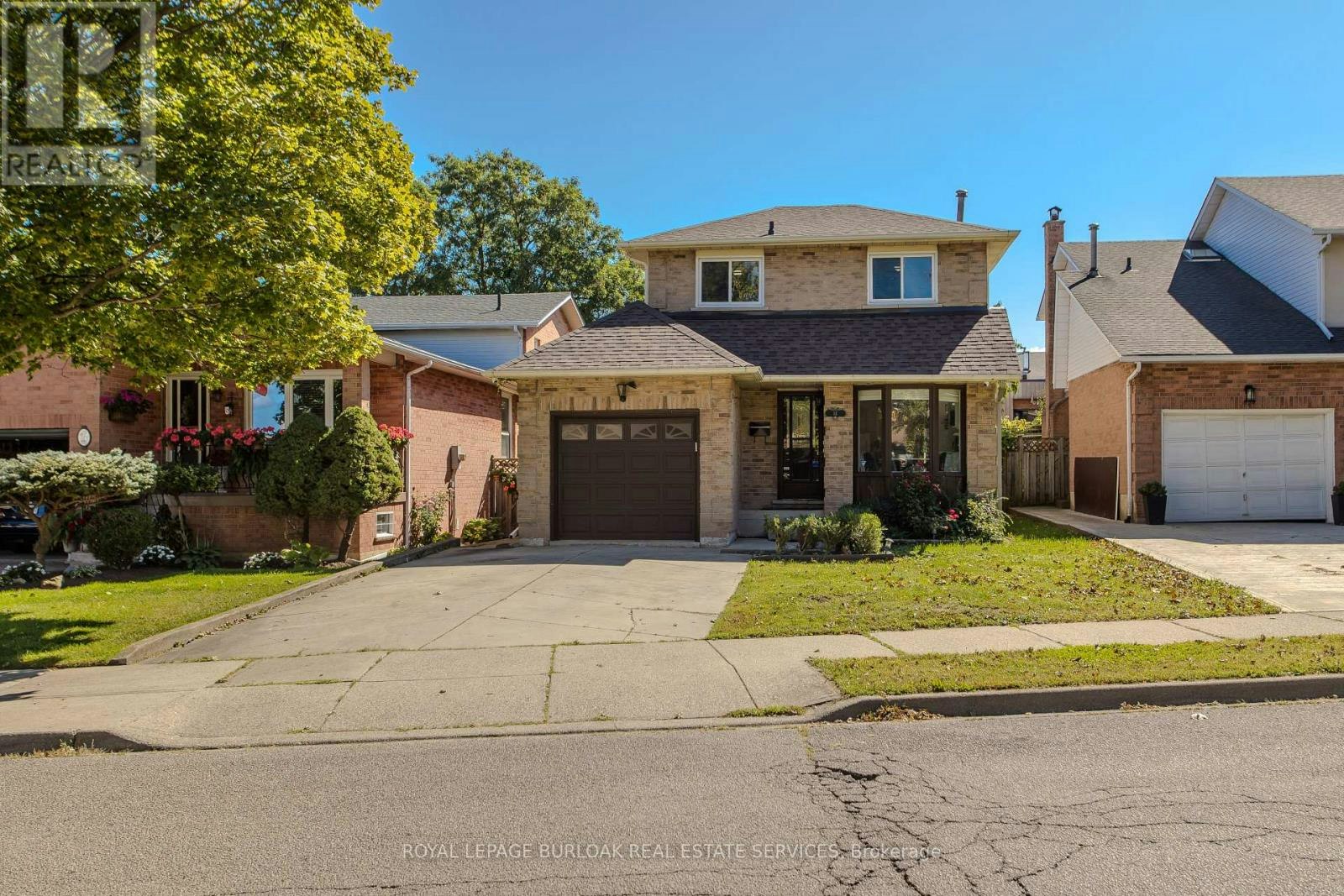 14 Ellington Avenue, Hamilton, ON, L8E 4E9