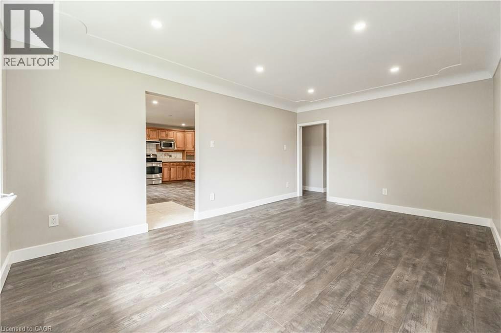 Upper-62 Sandra Avenue, Kitchener, ON, N2M 1Z6 - 10