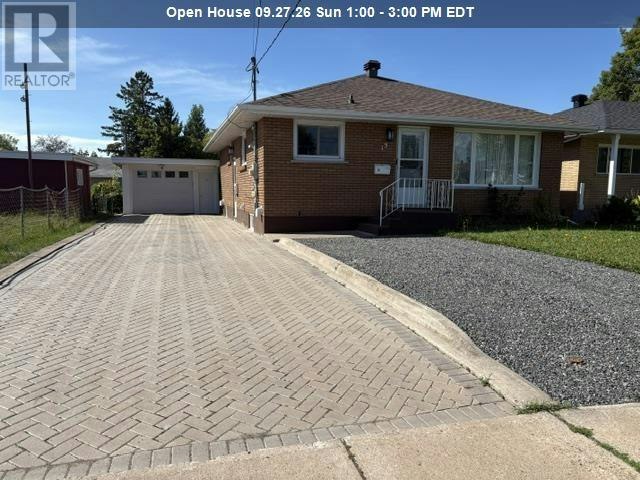15 Kitchener Road, Sault Ste. Marie, ON, P6B 4R1