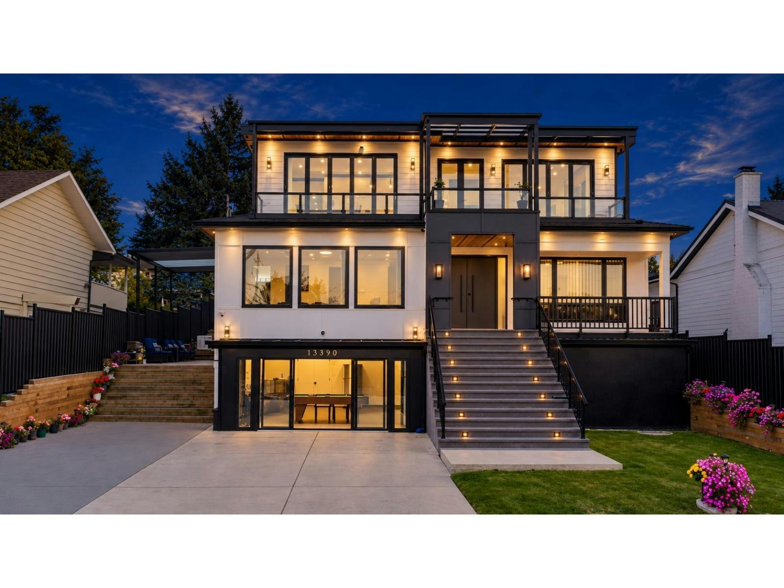 13390 112a Avenue, Surrey, BC, V3R 2G5