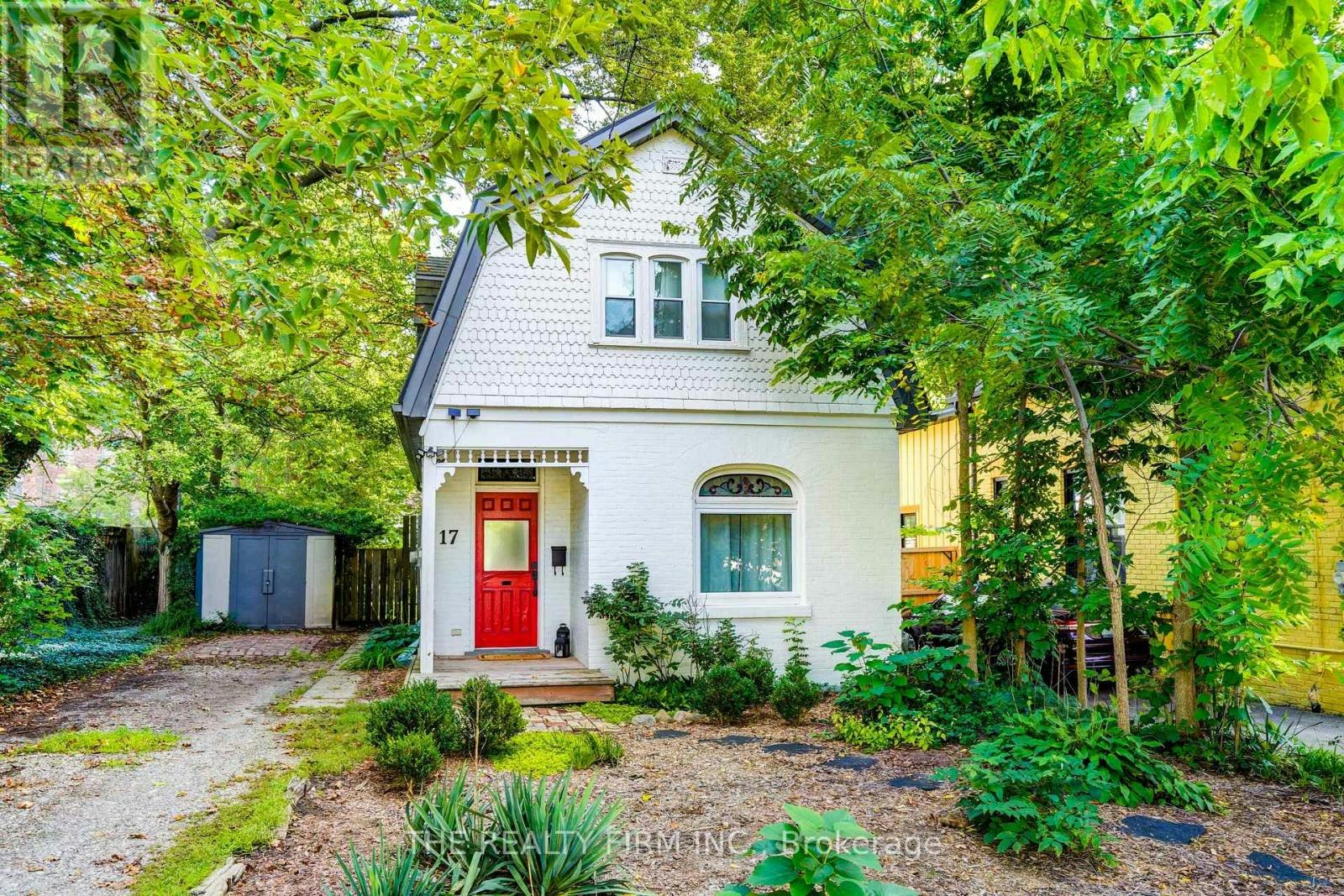 17 Woodward Avenue, London, ON, N6H 2G6