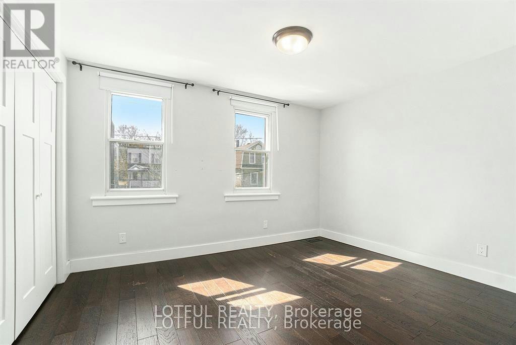 11 Champagne Avenue S, Ottawa, ON, K1S 4P1 - 8