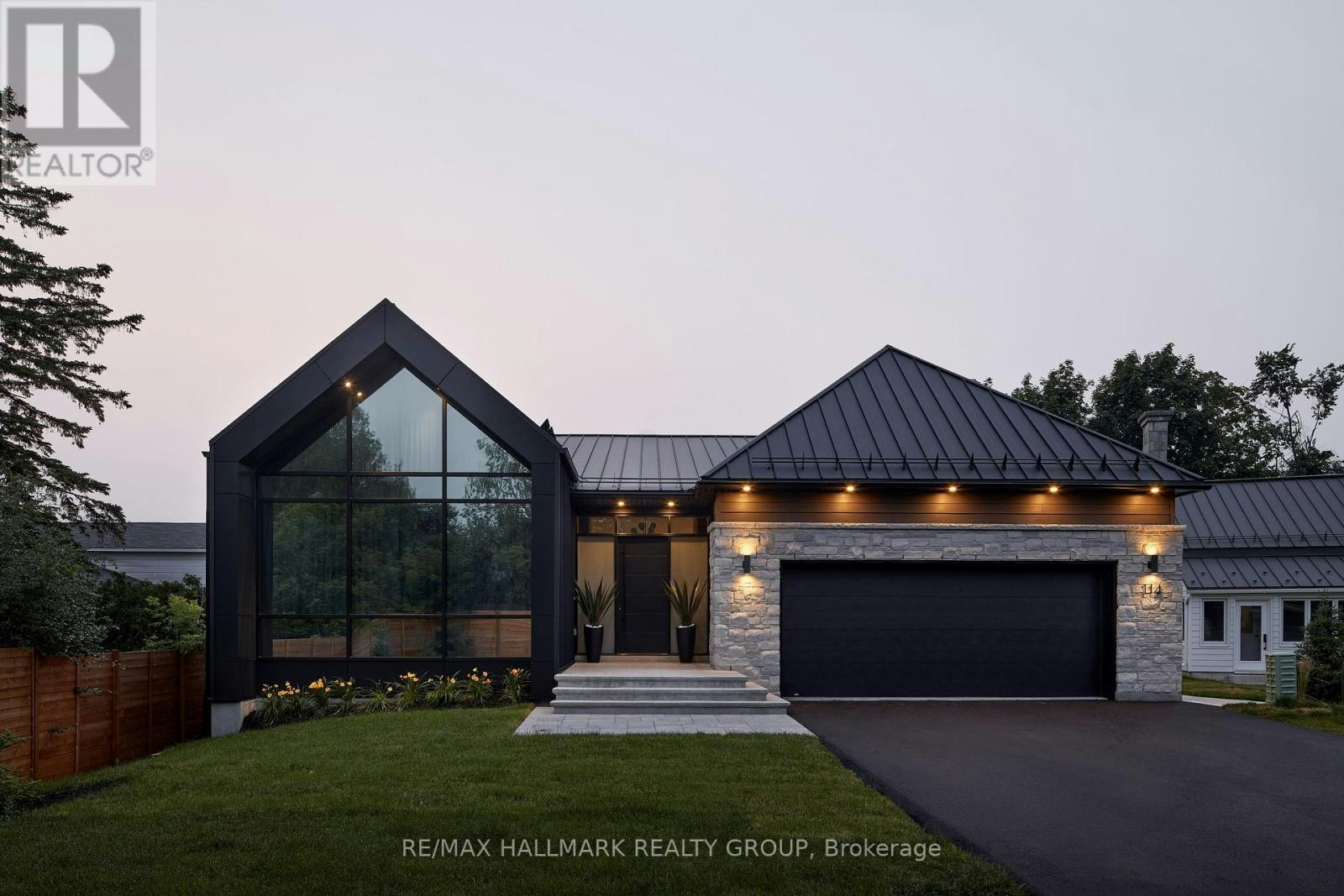 114 Theberge Private, Ottawa, ON, K2G 4T1