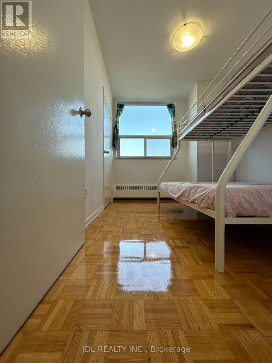 # A-707 505 Bedroom Cummer Ave Avenue, Toronto, ON, M2K 2L8 - 11