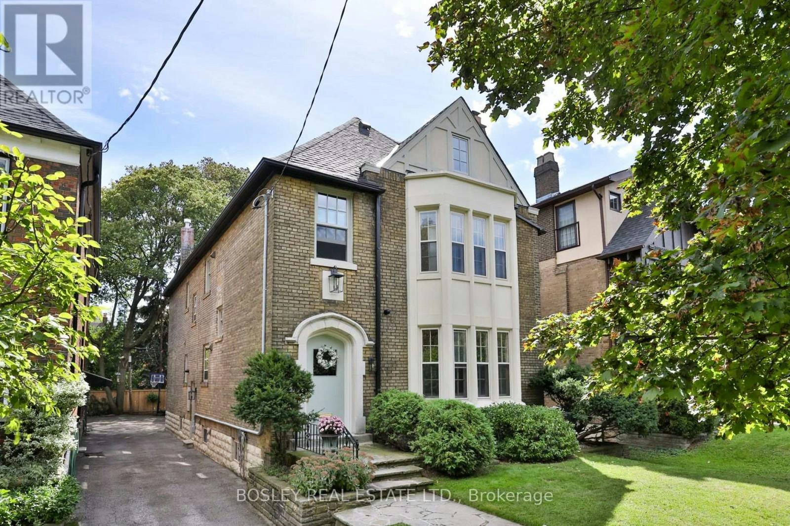 43 Whitehall Road, Toronto, ON, M4W 2C5