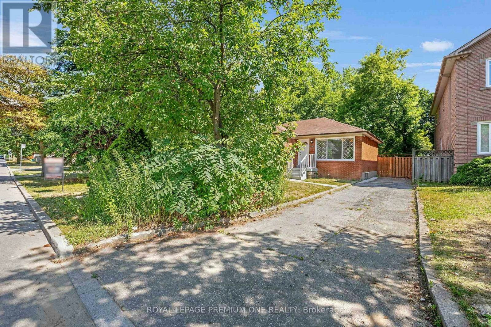 MAIN LEVEL-139 Mckee Avenue, Toronto, ON, M2N 4C5 - 24