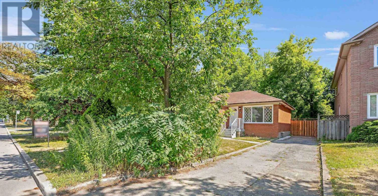 MAIN LEVEL-139 Mckee Avenue, Toronto, ON, M2N 4C5 - 24