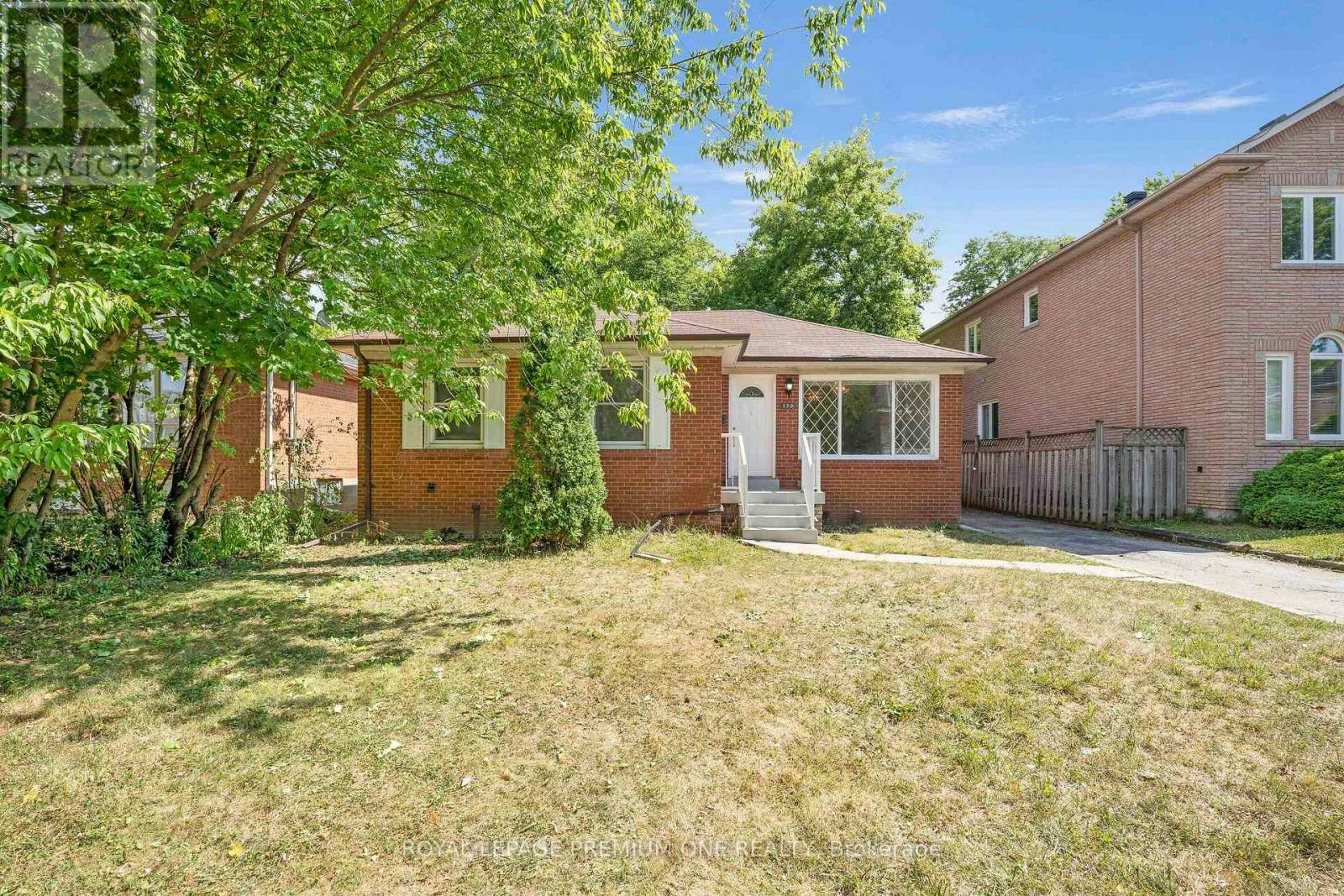 MAIN LEVEL-139 Mckee Avenue, Toronto, ON, M2N 4C5