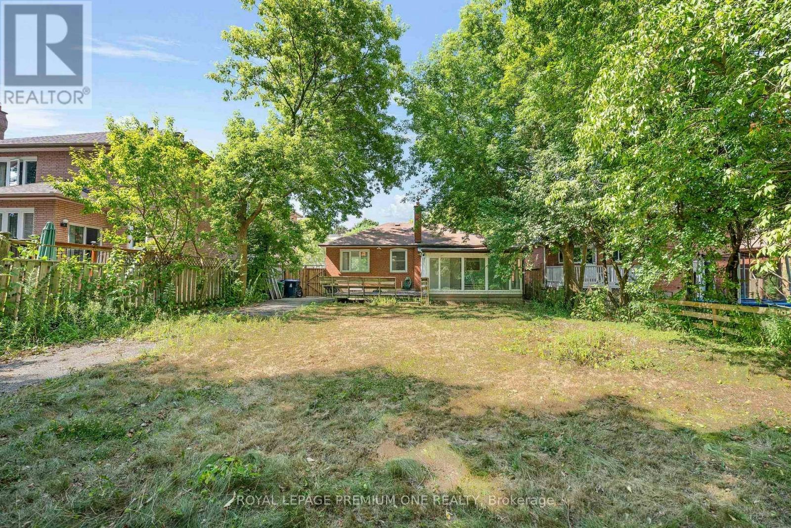 MAIN LEVEL-139 Mckee Avenue, Toronto, ON, M2N 4C5 - 21