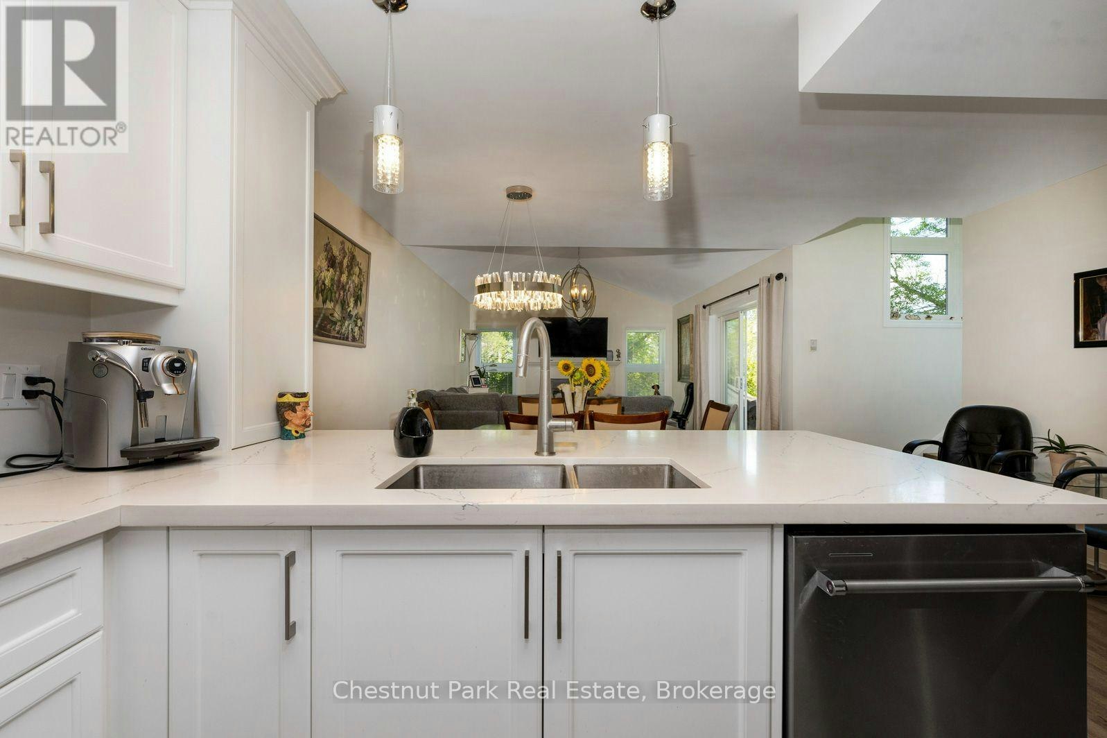 774 Johnston Park Avenue, Collingwood, ON, L9Y 5C7 - 6