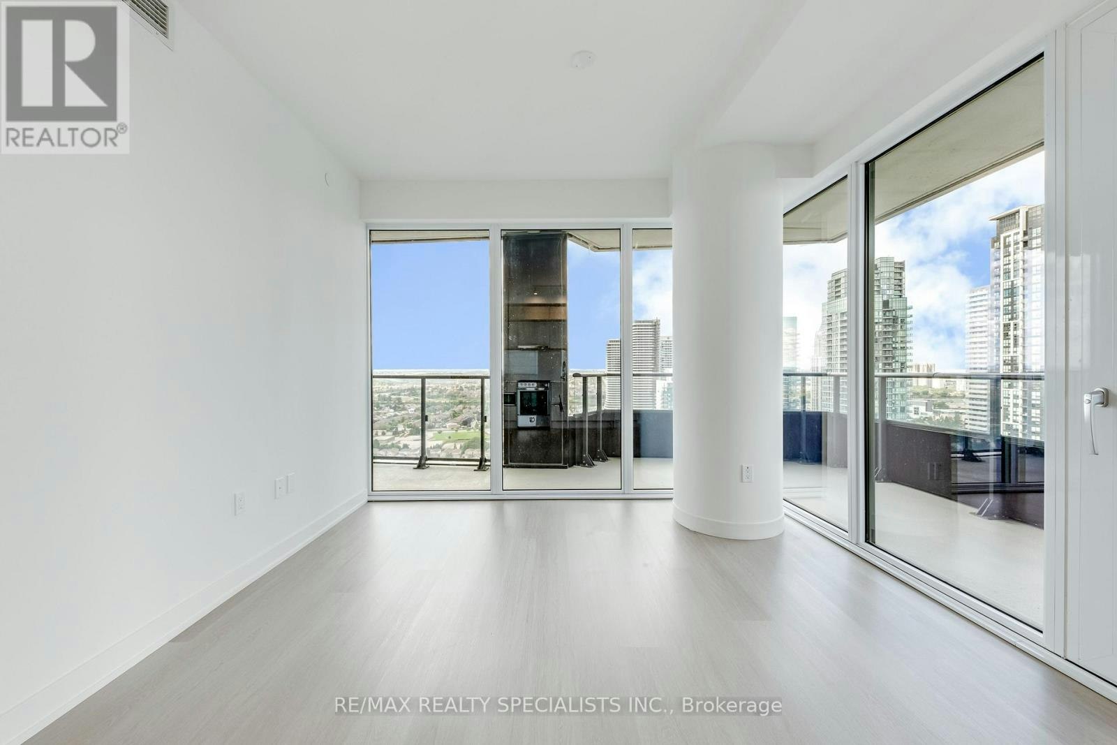 2705-448 Burnhamthorpe Road, Mississauga, ON, L5B 0R4 - 7