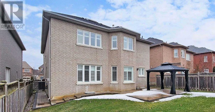 25 Greenshire Street, Richmond Hill, ON, L4B 4V3 - 3