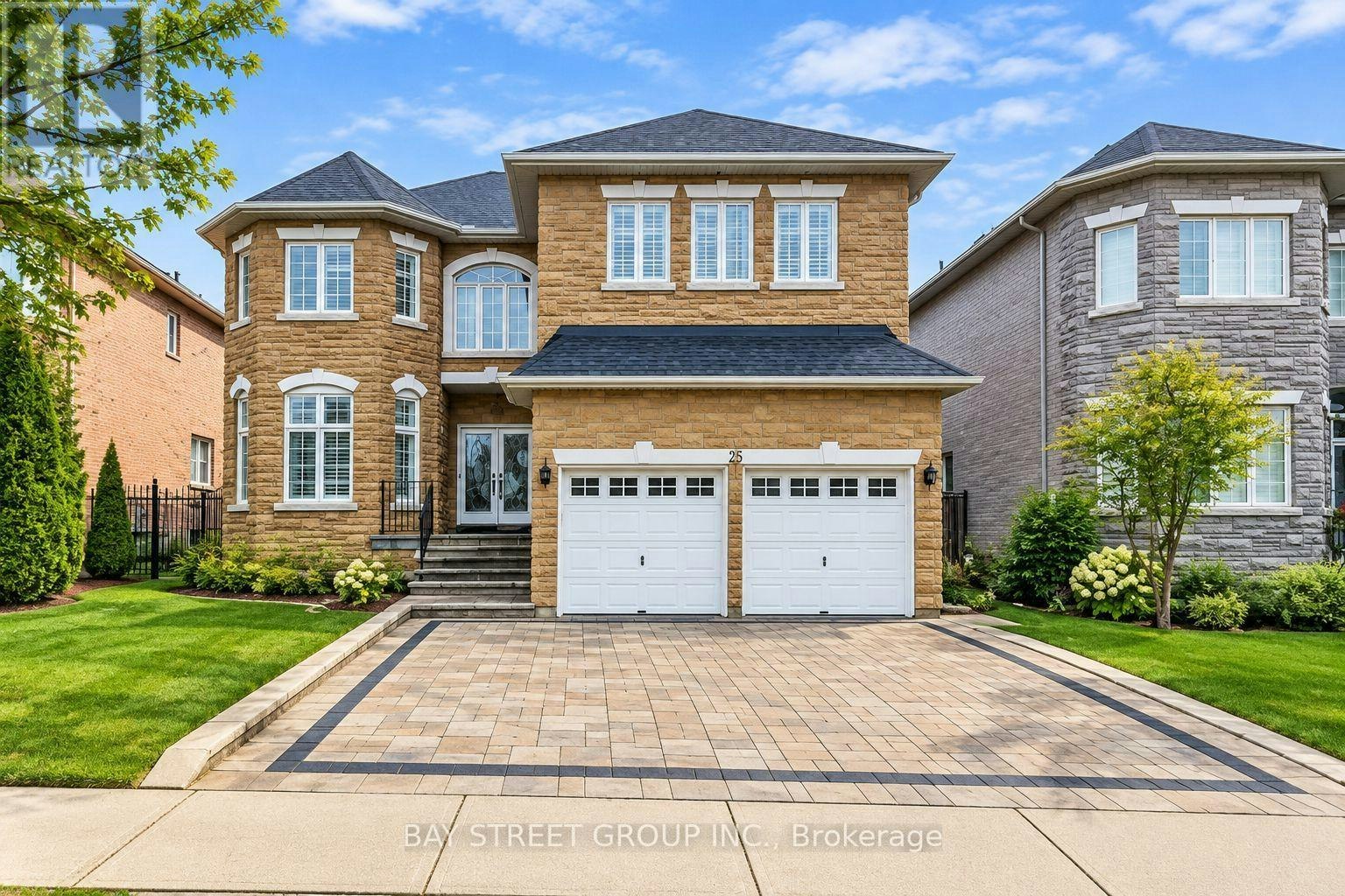 25 Greenshire Street, Richmond Hill, ON, L4B 4V3
