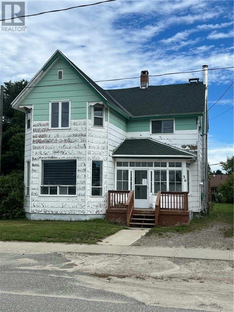 36 Lansdowne Street N, Chapleau, ON, P0M 1K0