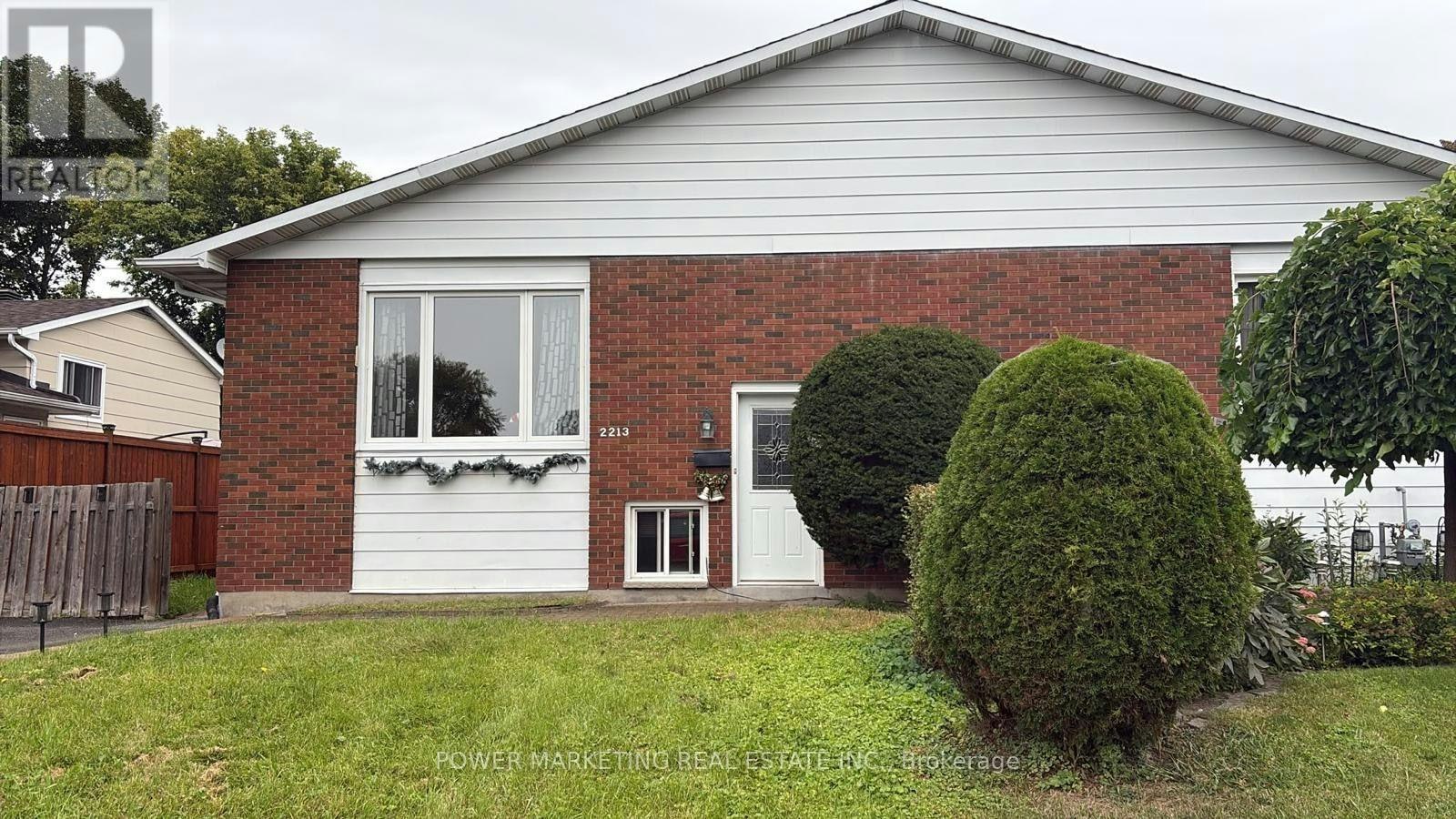 2213 Fillmore Crescent, Ottawa, ON, K1J 6A1