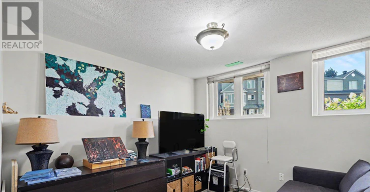 1631 Locksley Lane, Ottawa, ON, K1J 1B6 - 9