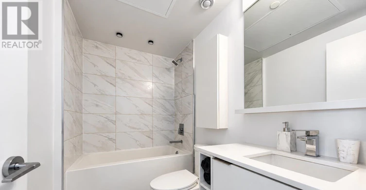 PH11-85 Wood Street, Toronto, ON, M4Y 0E8 - 9