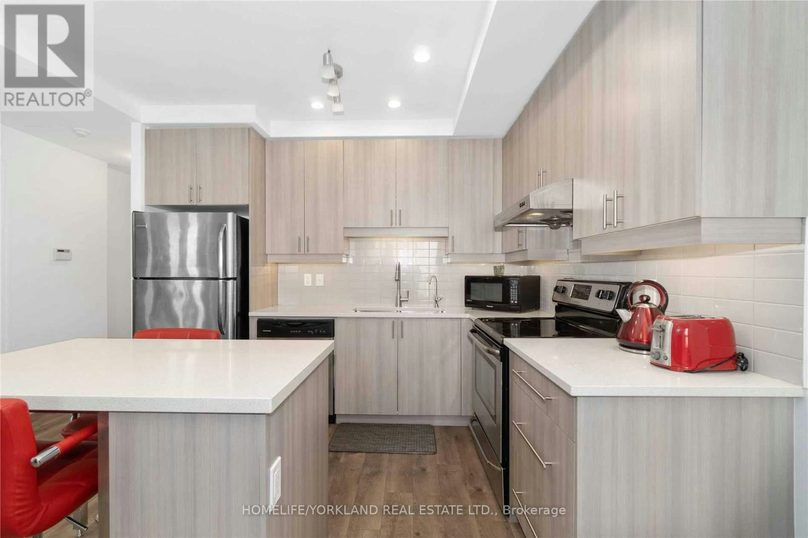 601-8130 Birchmount Road, Markham, ON, L6G 0E4 - 6