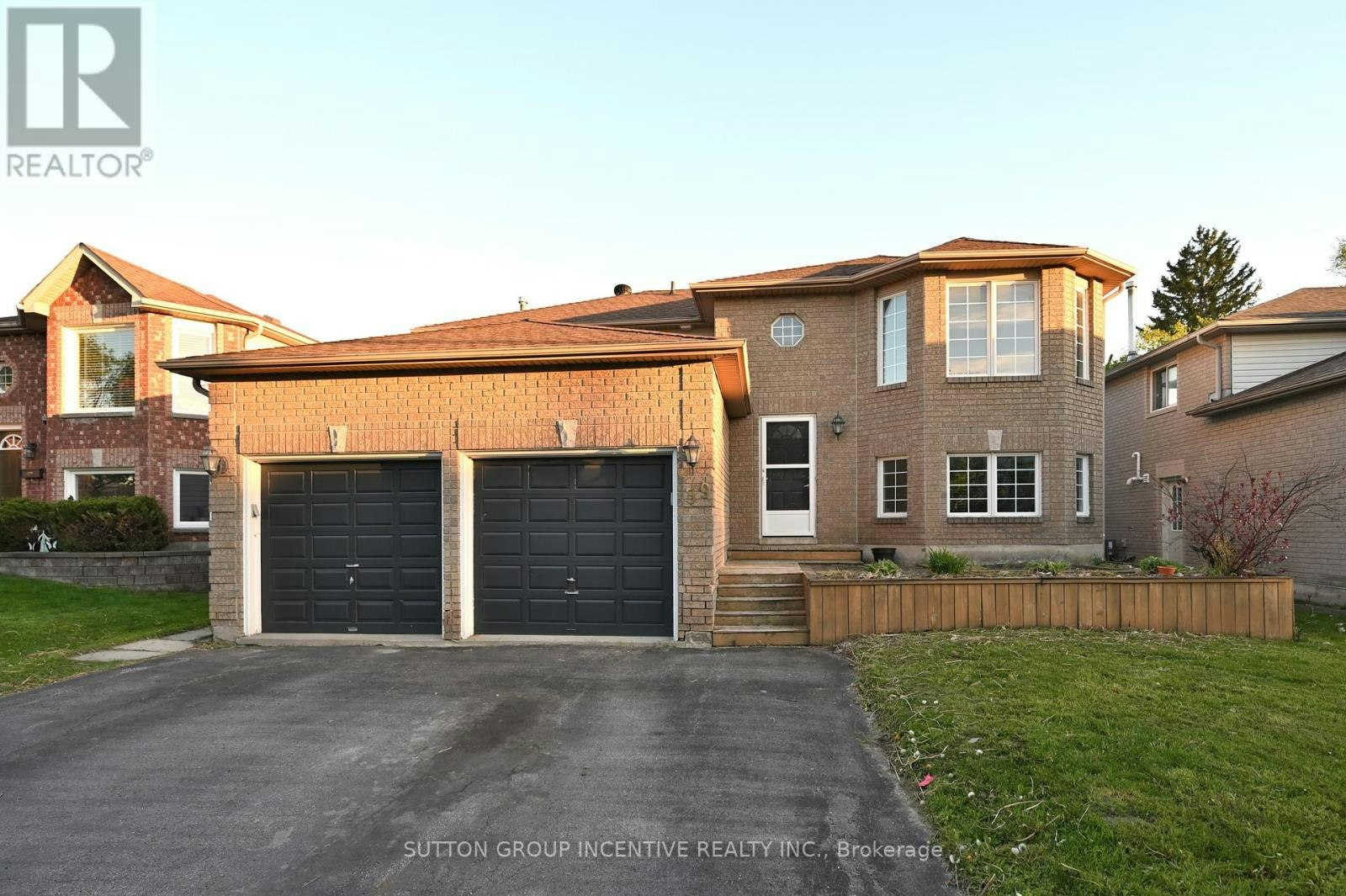 UPPER-39 Jones Drive, Barrie, ON, L4M 6H7