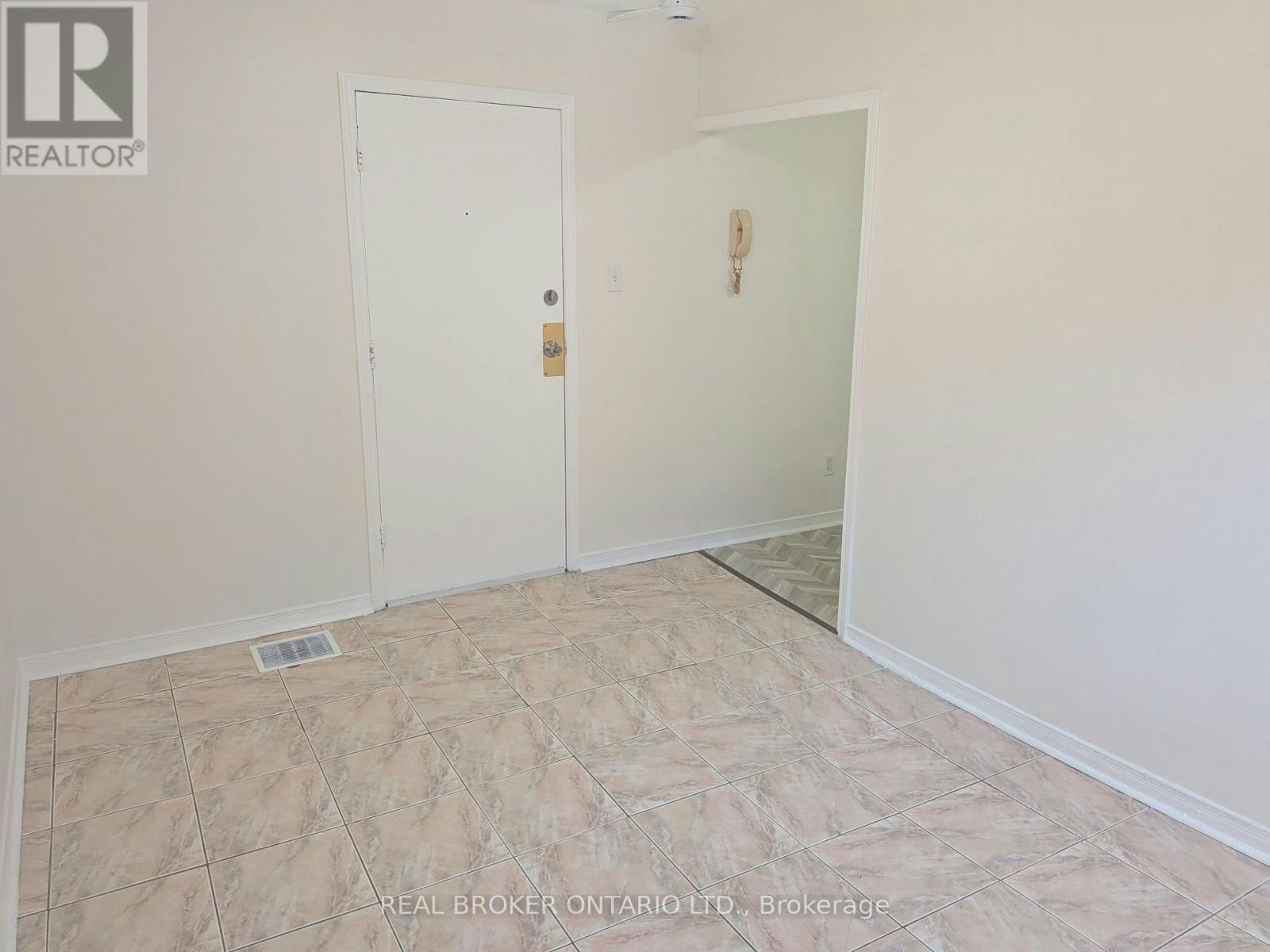 2-22 Barton Street E, Hamilton, ON, L8L 2V5 - 2