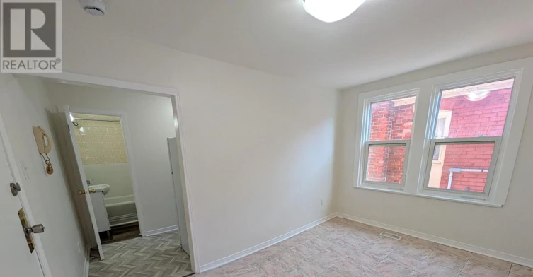 2-22 Barton Street E, Hamilton, ON, L8L 2V5 - 5