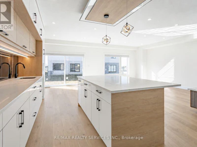 1292 Honeywood Drive - 5