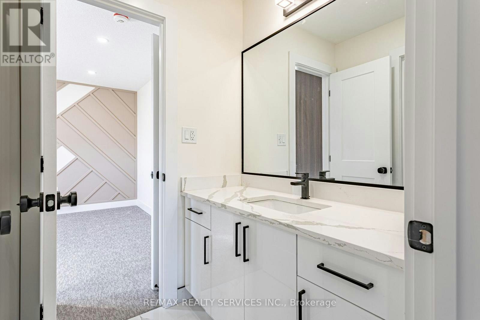 1292 Honeywood Drive, London, ON, N6M 0M1 - 26