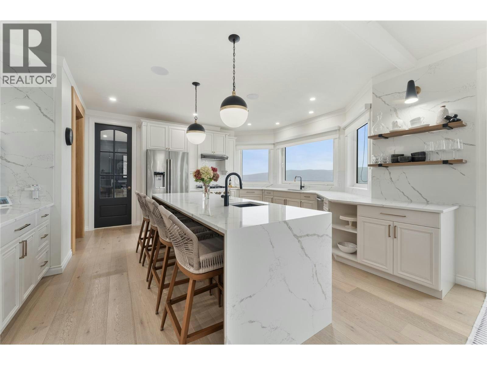 408 Okaview Road, Kelowna, BC, V1W 4K2 - 6