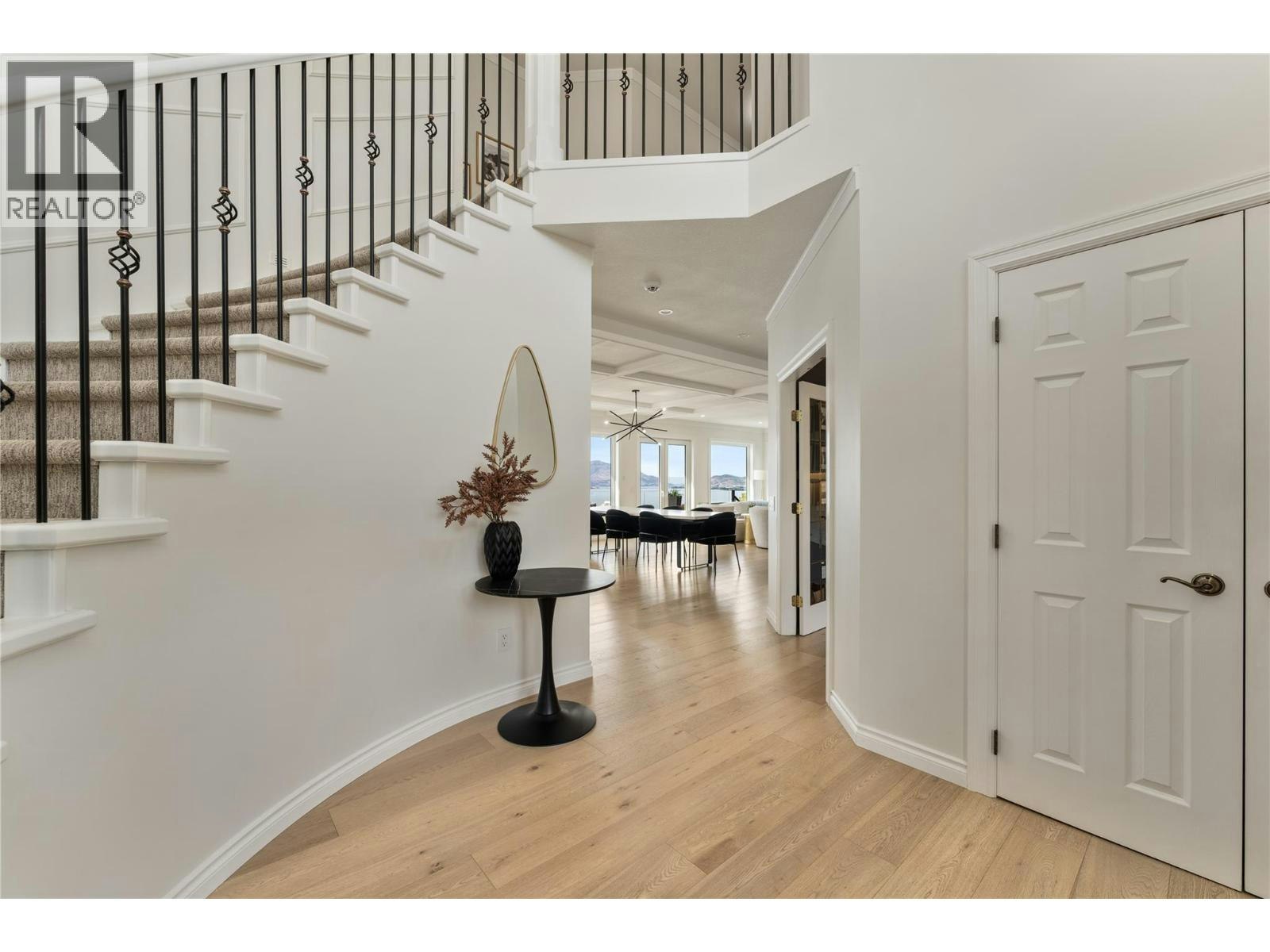 408 Okaview Road, Kelowna, BC, V1W 4K2 - 18