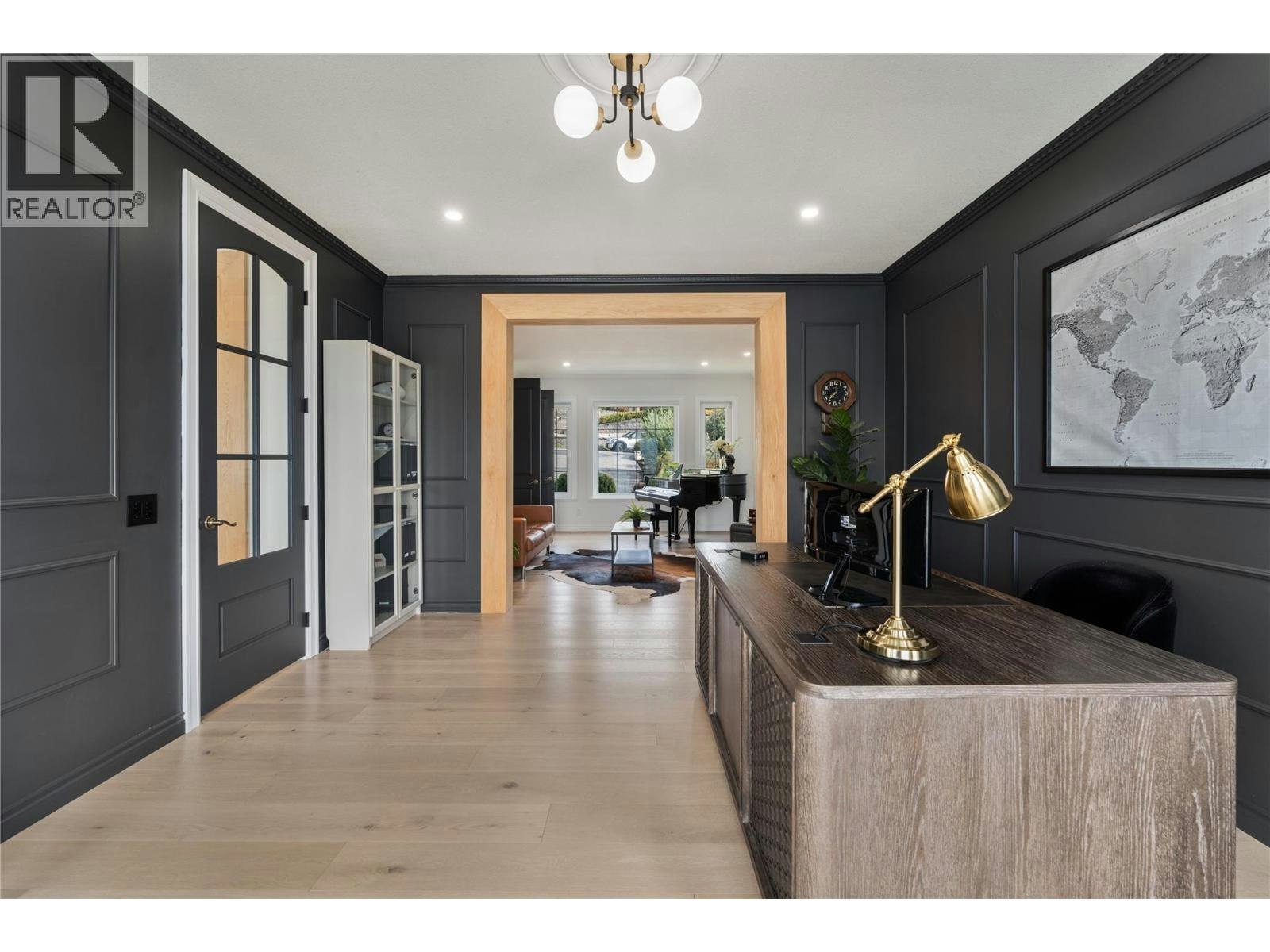 408 Okaview Road, Kelowna, BC, V1W 4K2 - 17