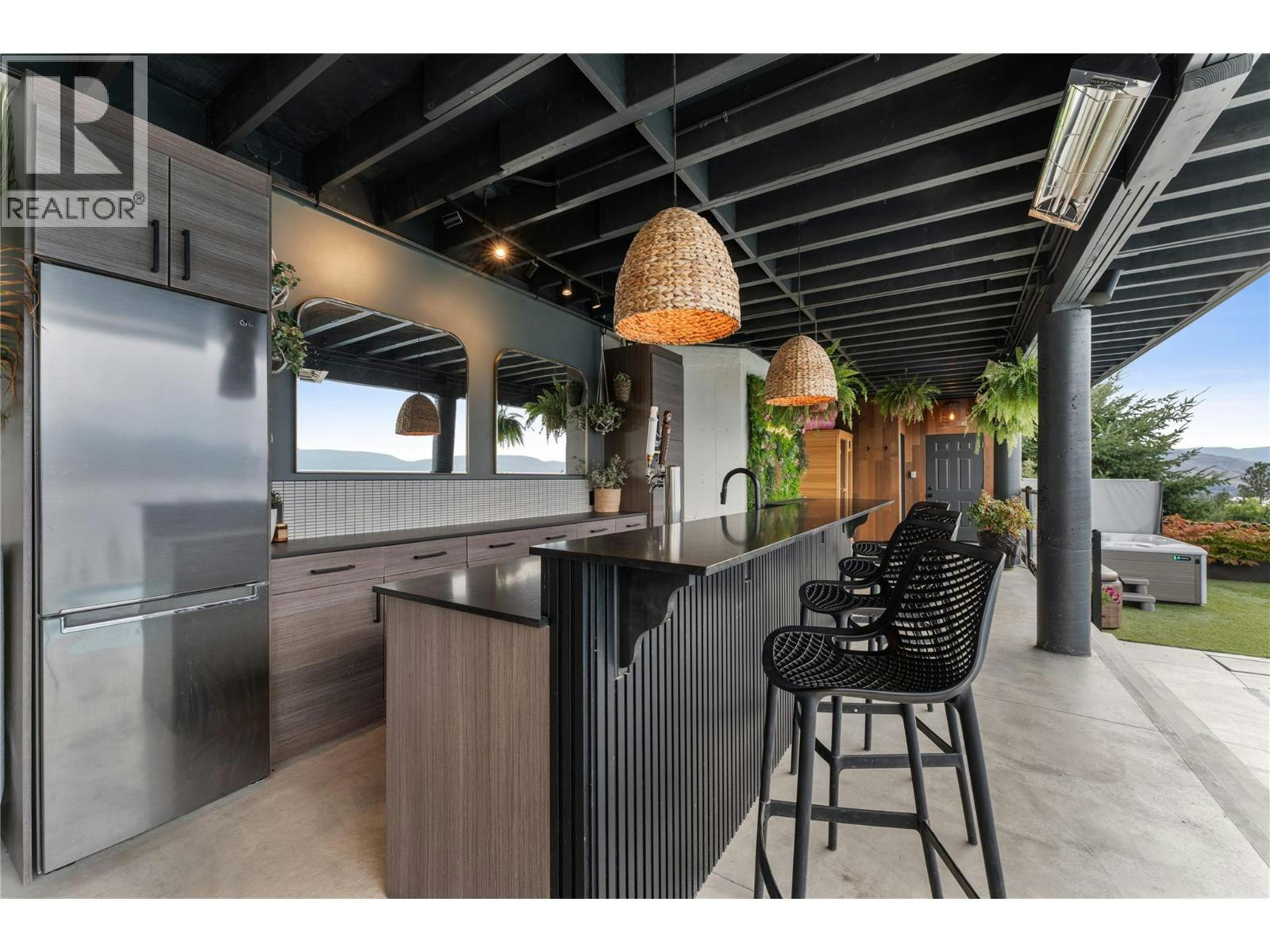 408 Okaview Road, Kelowna, BC, V1W 4K2 - 44
