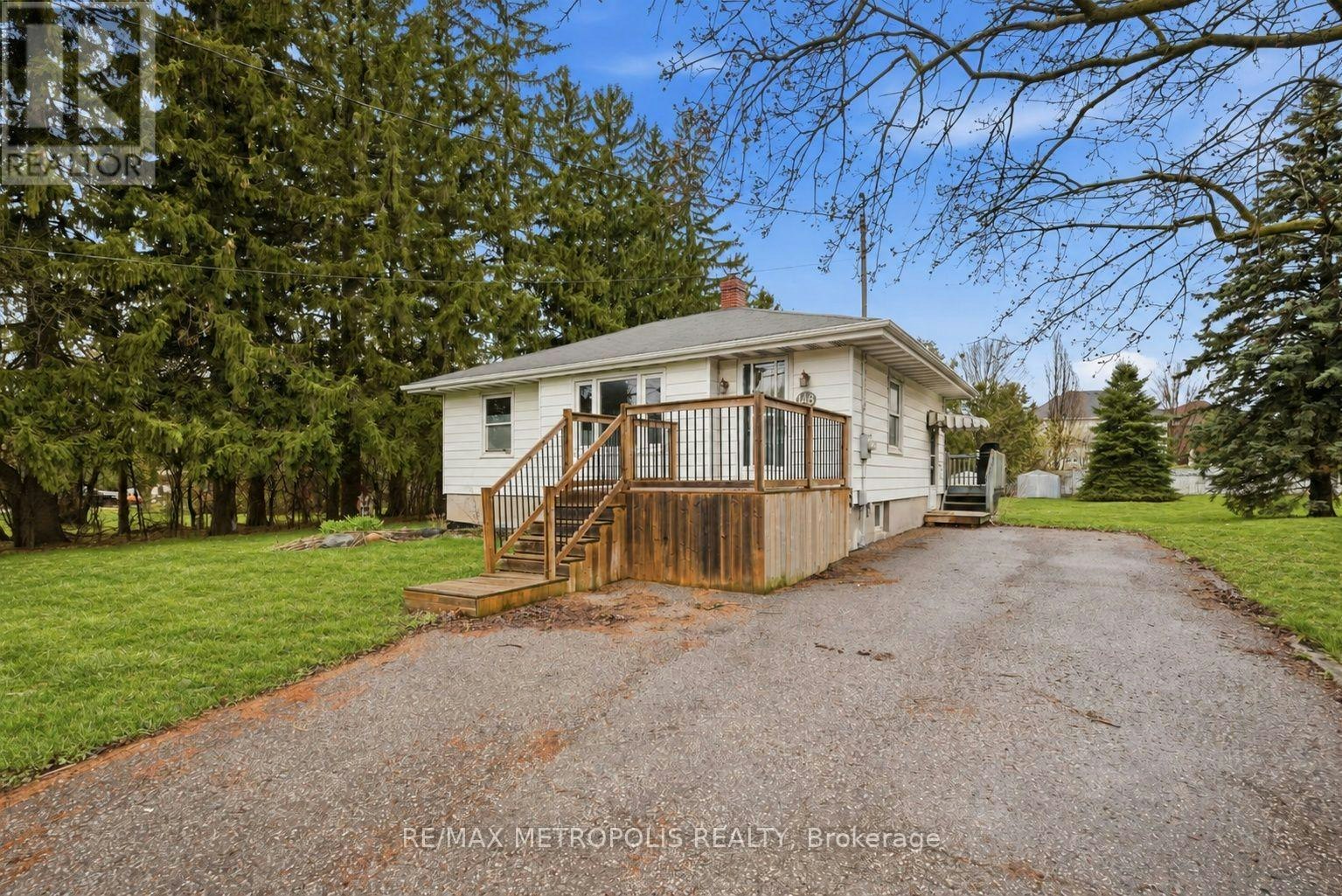 148 Winchester Road E, Whitby, ON, L1M 1X2