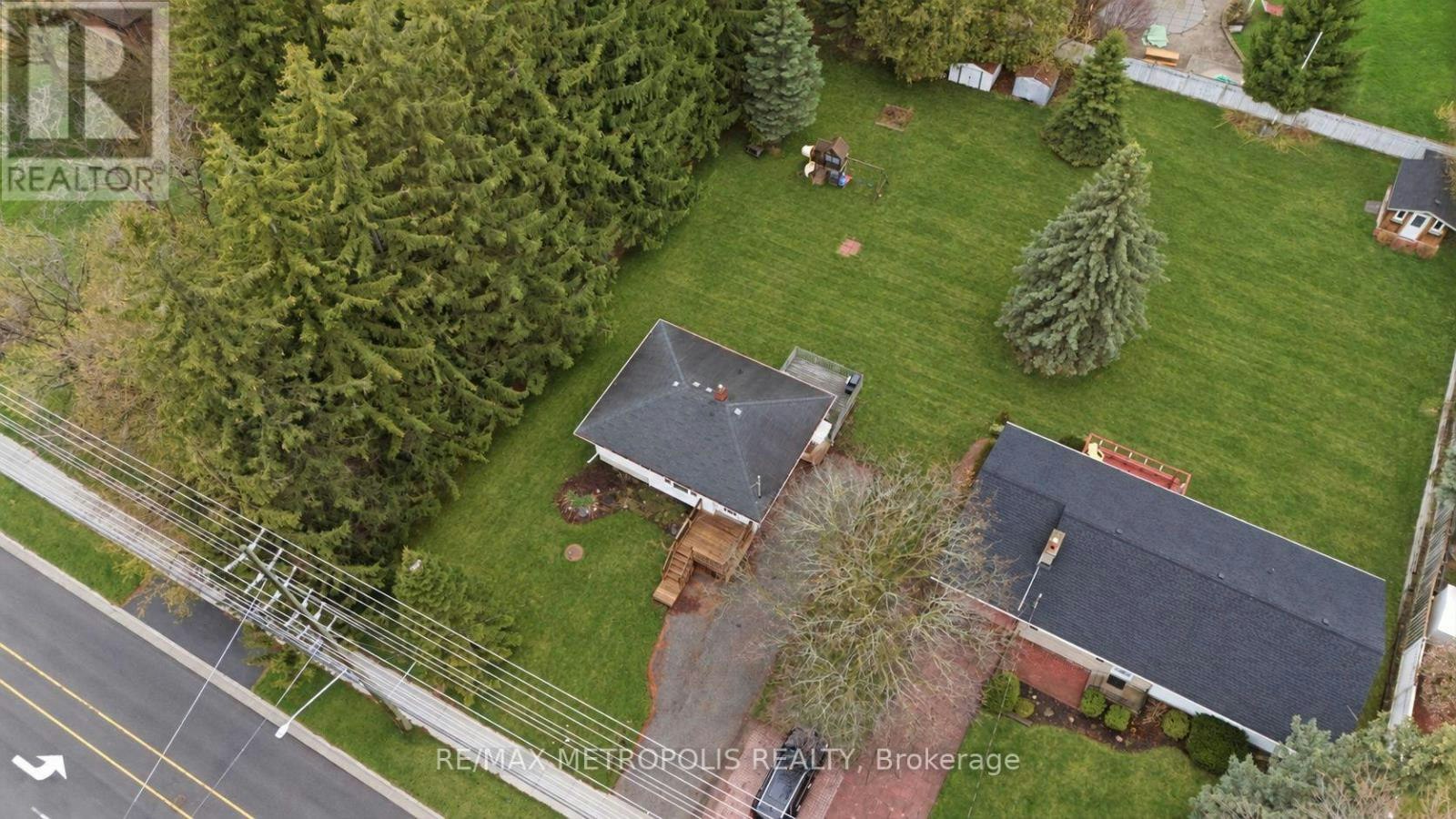 148 Winchester Road E, Whitby, ON, L1M 1X2 - 17