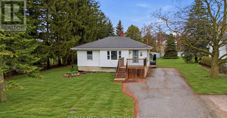148 Winchester Road E, Whitby, ON, L1M 1X2 - 2
