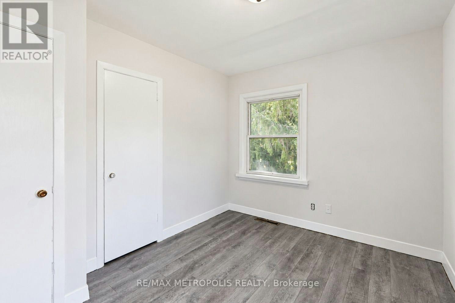 148 Winchester Road E, Whitby, ON, L1M 1X2 - 6