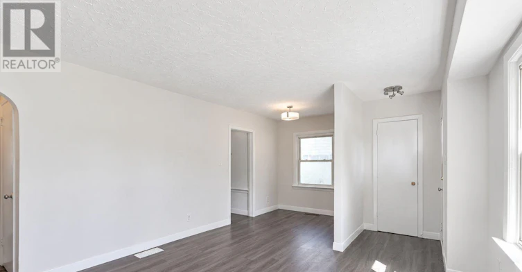 148 Winchester Road E, Whitby, ON, L1M 1X2 - 4