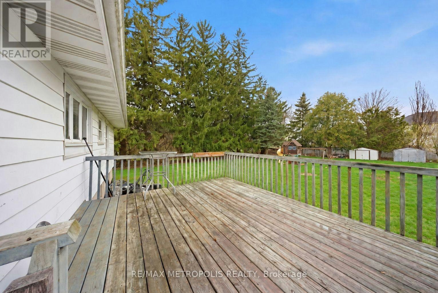 148 Winchester Road E, Whitby, ON, L1M 1X2 - 13